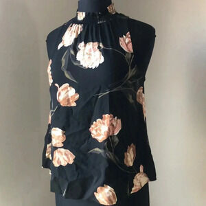 Flower‎ Silhouette Tank